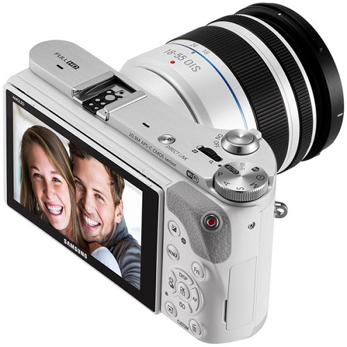 беззеркальный фотоаппарат NX300M
