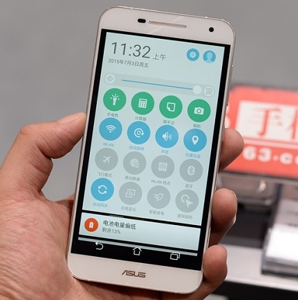 Смартфон ASUS Pegasus 2 Plus Смартфон ASUS Pegasus 2 Plus