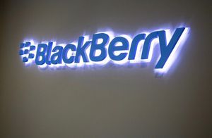 Акции BlackBerry за день подорожали на 61%