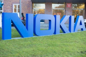 Nokia завершила год с убытком в 2,4 млрд евро