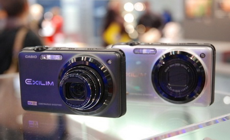 Фотокамера Casio ZR10 Фотокамера Casio ZR10