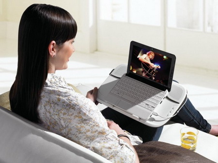 Музыкальная подставка для ноутбуков Logitech Speaker Lapdesk N550 Музыкальная подставка для ноутбуков Logitech Speaker Lapdesk N550