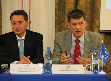 Intel, Кристиан Моралес (слева) и Дмитрий Конаш