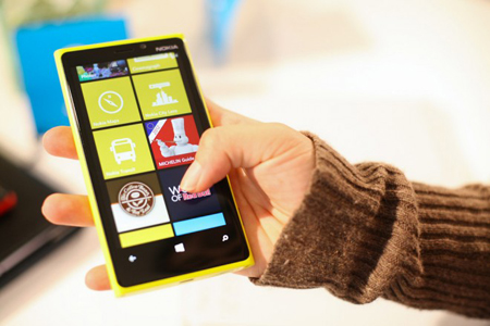 смартфон Nokia Lumia 920