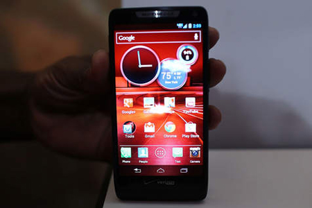 смартфон Motorola RAZR M смартфон Motorola RAZR M