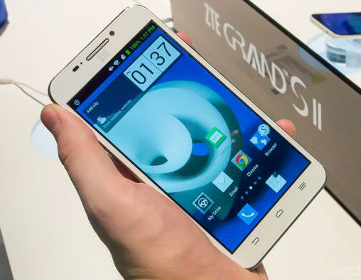 смартфон ZTE Grand S II смартфон ZTE Grand S II