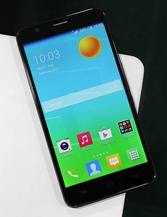 Смартфон Alcatel OneTouch Flash (6042D) Смартфон Alcatel OneTouch Flash (6042D)
