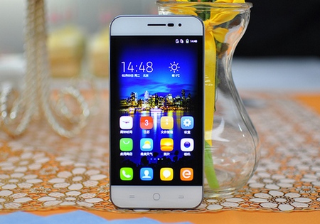 Смартфон Coolpad Ivvi K1 Mini Смартфон Coolpad Ivvi K1 Mini