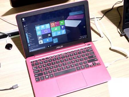 Ноутбук ASUS EeeBook E202 Ноутбук ASUS EeeBook E202