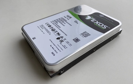 Жесткий диск Seagate Exos X18