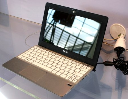 Нетбук ASUS Eee PC 1018P на базе процессора Intel Atom 455