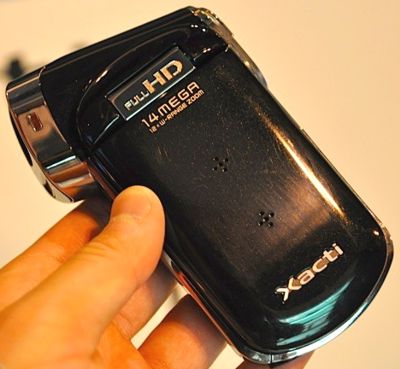 Камкордер Sanyo DMX-CG100 Камкордер Sanyo DMX-CG100